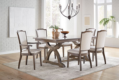 RH Yoder Palmer Chairs with Carmen Table Dining Room Furniture Set