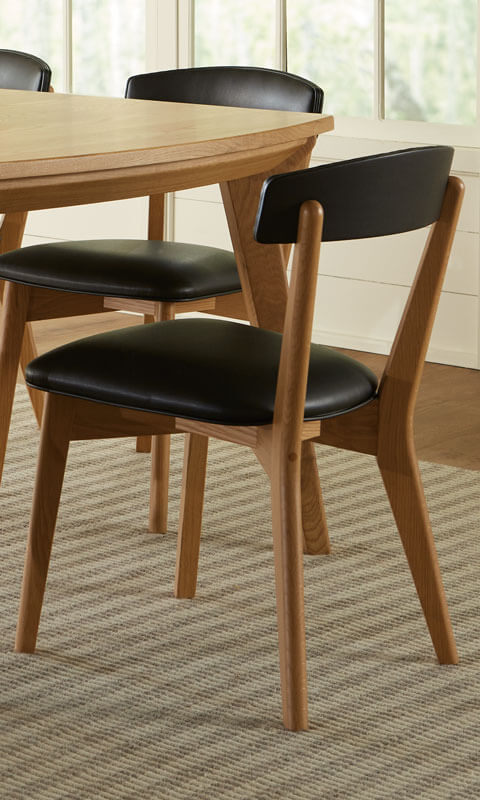 RH Yoder Keelan Chairs Dining Room Furniture Set