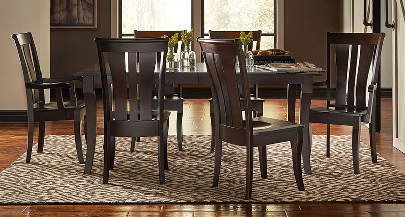 RH Yoder Fenmore Table Dining Room Furniture Set